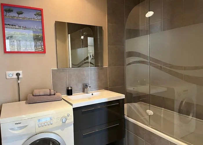 L'echappee Belle 라로셸